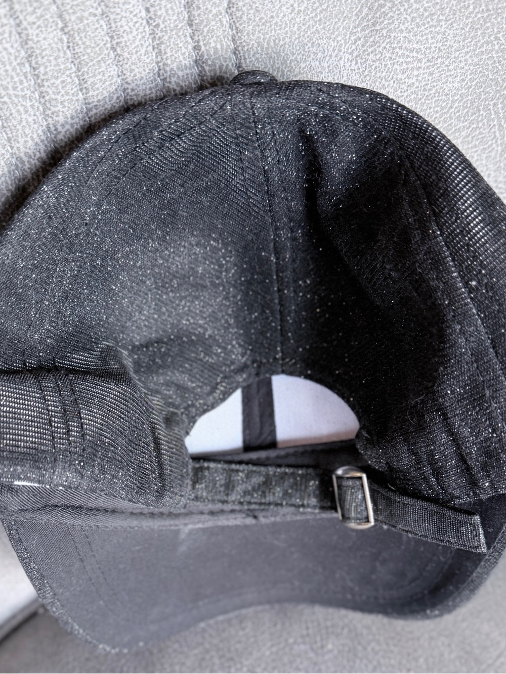 New York Crystal Accent Black Baseball Cap - Picture 2 of 3